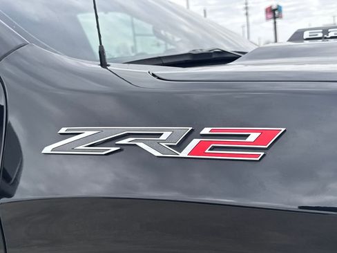 Used 2023 Chevrolet Silverado 1500 ZR2 w/ Technology Package image 11