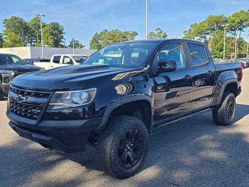 Certified 2020 Chevrolet Colorado ZR2 w/ ZR2 Midnight Special Edition AWD/4WD image 7