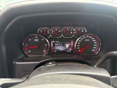 Used 2015 GMC Sierra 1500 SLE w/ SLE Value Package RWD image 9