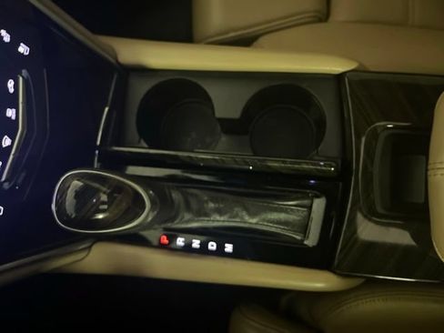 Used 2019 Cadillac XTS Platinum FWD image 33