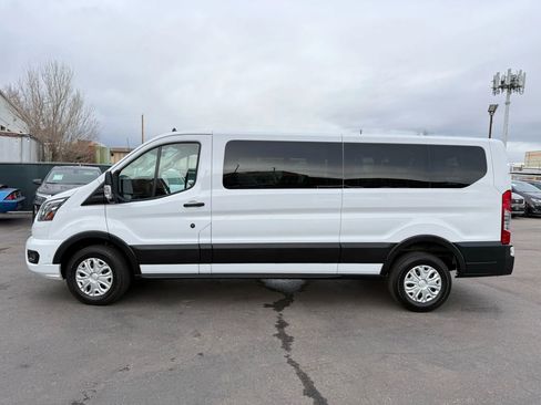 Used 2023 Ford Transit 350 XLT image 4