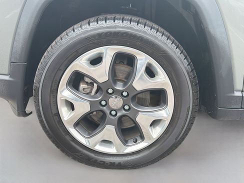 Used 2019 Jeep Compass Limited w/ Advanced Safety Group image 41