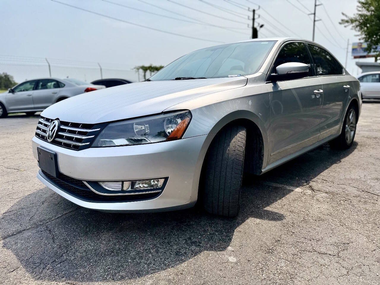 Used 2015 Volkswagen Passat TDI SEL Premium FWD image 7