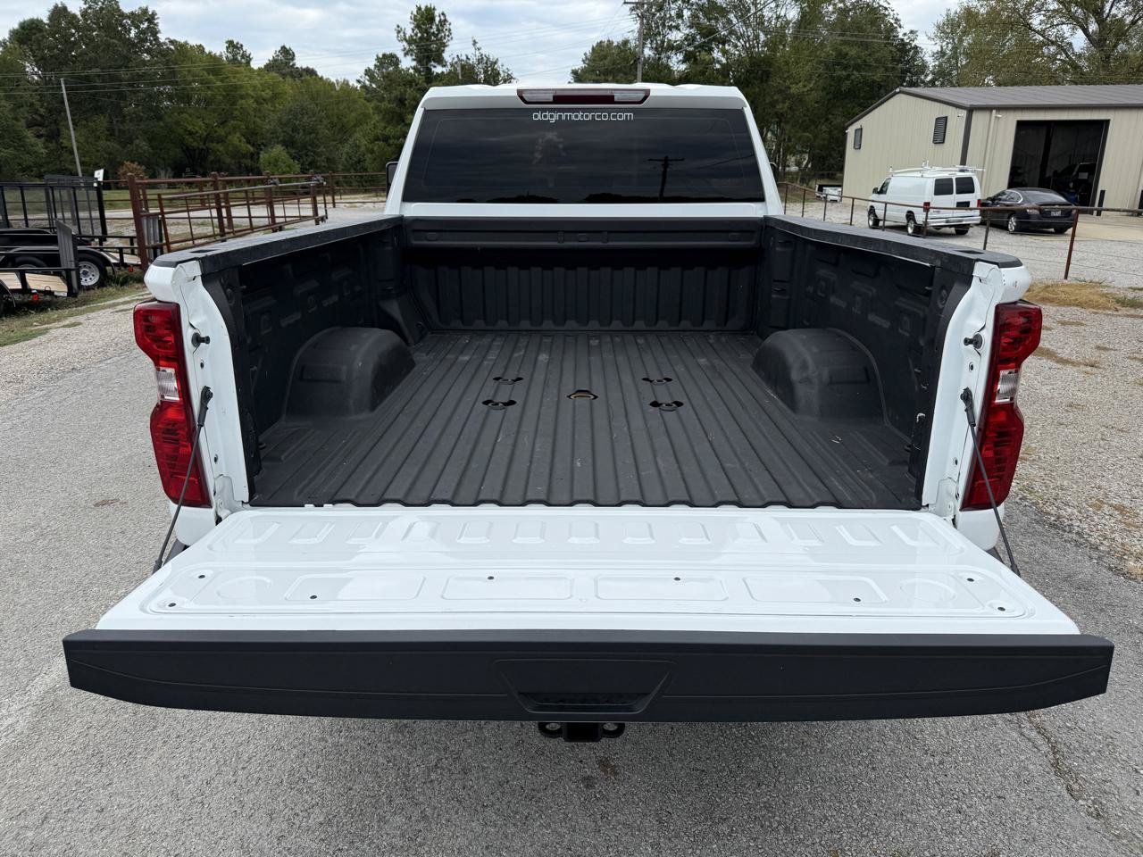Used 2024 Chevrolet Silverado 2500 W/T AWD/4WD image 5