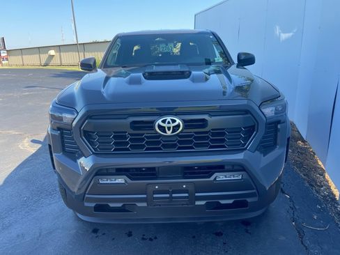 New 2025 Toyota Tacoma TRD Sport image 10