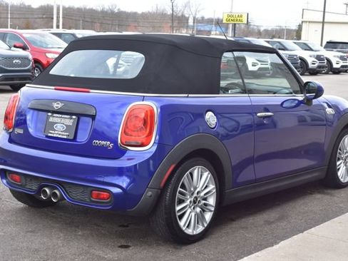 Used 2019 MINI Cooper S w/ Signature Upholstery Package FWD image 12