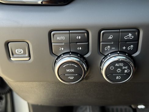 Used 2025 GMC Sierra 1500 Denali Ultimate AWD/4WD image 21