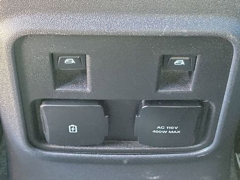 Used 2024 Ford Bronco Outer Banks image 19