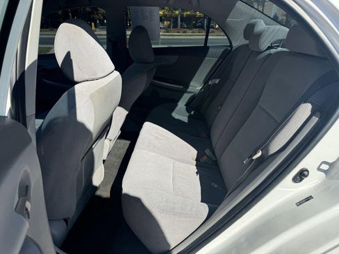 Used 2010 Toyota Corolla image 10