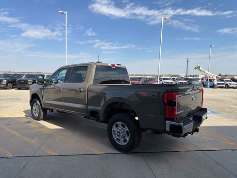 New 2026 Ford F350 XLT w/ XLT Premium Package AWD/4WD image 5