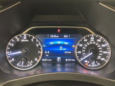Used 2018 Nissan Murano S FWD image 23