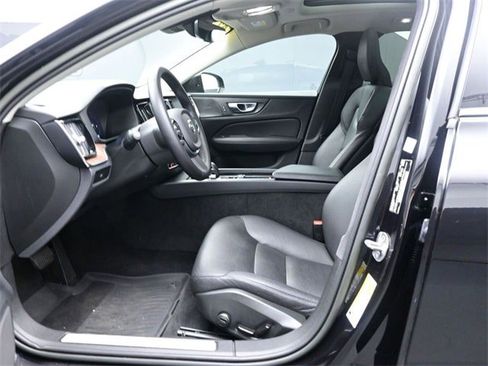Used 2023 Volvo V60 B5 Cross Country Plus w/ Climate Package AWD/4WD image 16