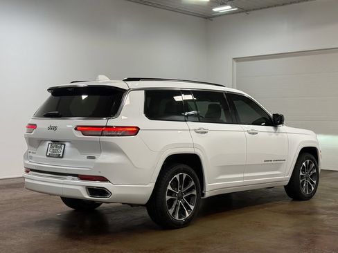 Used 2021 Jeep Grand Cherokee L Overland w/ Advanced Protech Group III AWD/4WD image 4