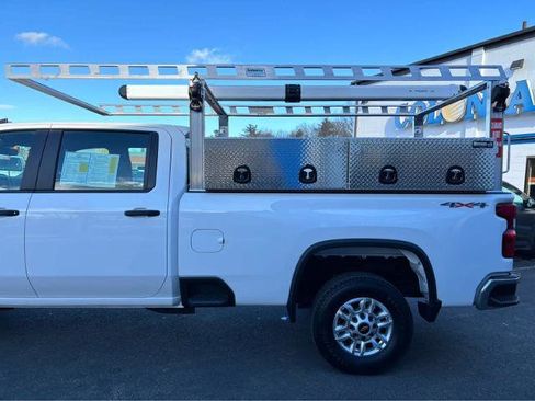 Used 2025 Chevrolet Silverado 2500 W/T w/ WT/CX Safety Package image 4