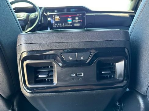 Used 2025 GMC Sierra 2500 AT4 w/ AT4 Premium Plus Package AWD/4WD image 24