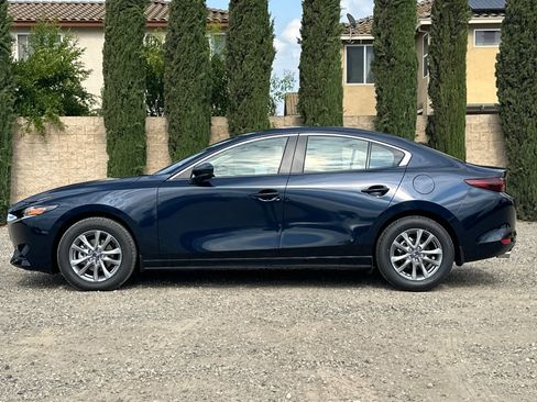 New 2026 MAZDA MAZDA3 s FWD image 7