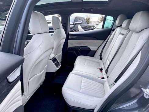 Used 2023 Maserati Grecale Modena image 25