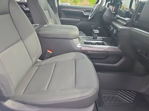 New 2026 Chevrolet Silverado 1500 LTZ w/ LTZ Premium Package image 10