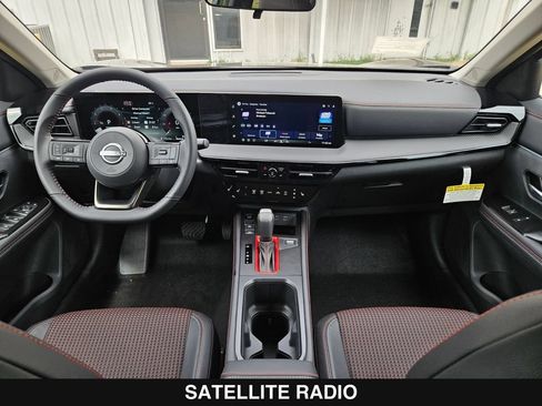 New 2026 Nissan Kicks SR FWD image 19