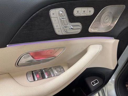 Used 2025 Mercedes-Benz GLE 350 4MATIC image 7