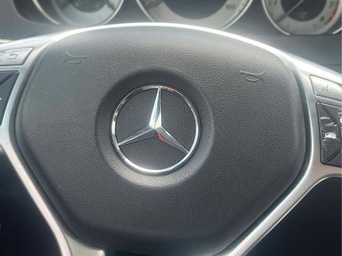 Used 2013 Mercedes-Benz C 250 Sedan image 21