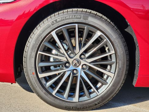 New 2025 Lexus ES 350 w/ Premium Package image 7