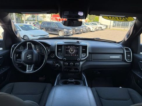 Used 2020 RAM 1500 Big Horn AWD/4WD image 3