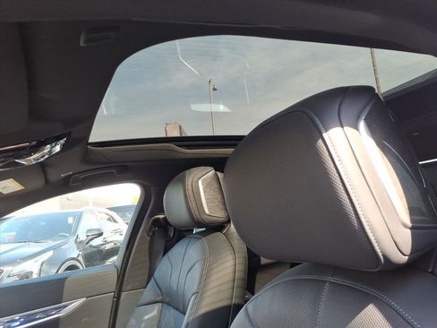 Used 2024 BMW i7 M70 w/ Executive Package image 29