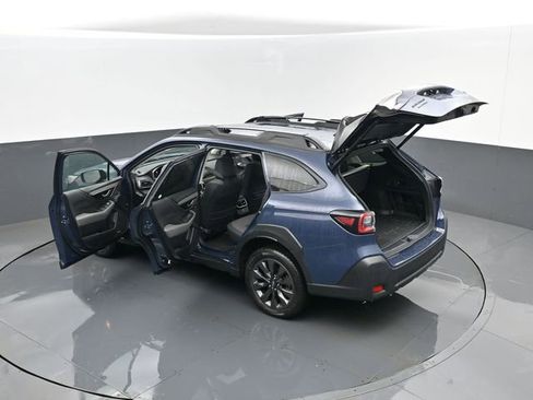 Used 2025 Subaru Outback Onyx Edition image 28