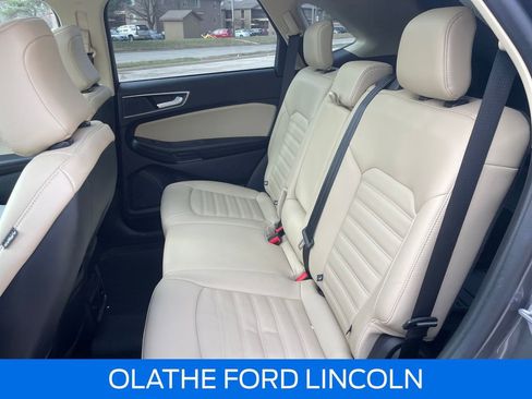 Used 2023 Ford Edge SEL w/ Convenience Package image 28