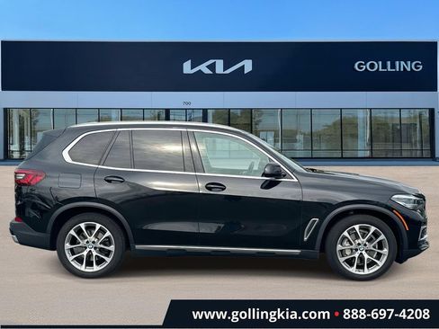 Used 2022 BMW X5 xDrive40i AWD/4WD image 2