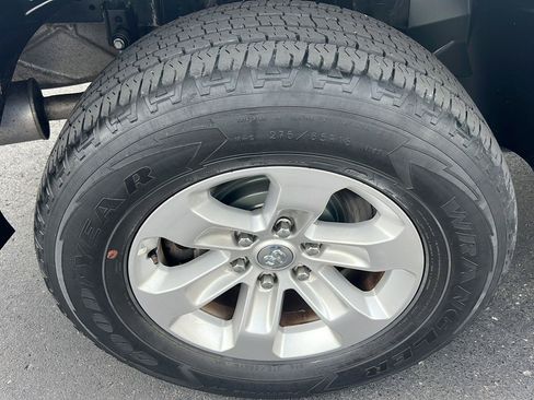 Used 2021 RAM 1500 Laramie AWD/4WD image 39