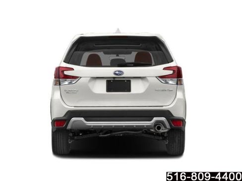 Used 2023 Subaru Forester Touring AWD/4WD image 9