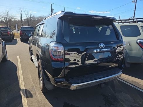 Used 2016 Toyota 4Runner Trail Premium image 2