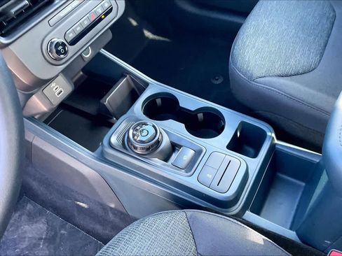 New 2025 Ford Maverick XL image 7