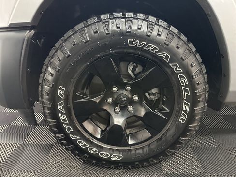 Used 2025 RAM 1500 Classic Warlock AWD/4WD image 34