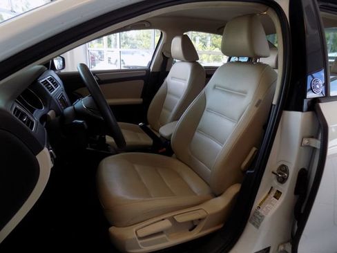 Used 2018 Volkswagen Jetta Wolfsburg Edition FWD image 20