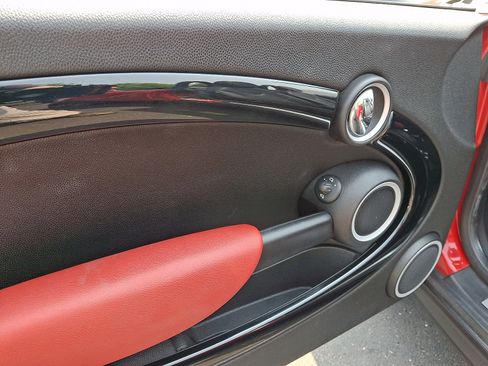 Used 2013 MINI Cooper Roadster FWD image 11