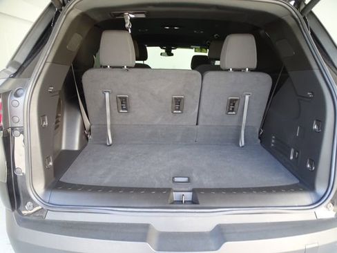 Used 2023 Chevrolet Traverse LT AWD/4WD image 22