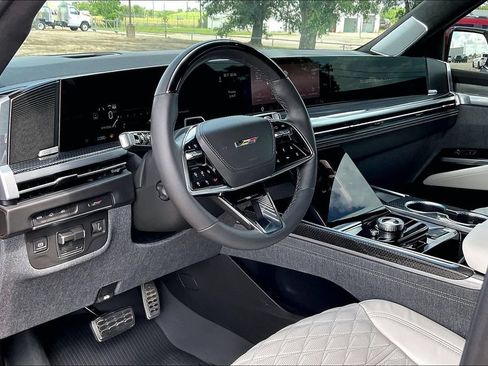 Used 2026 Cadillac Escalade V w/ LPO, ONYX Package AWD/4WD image 14