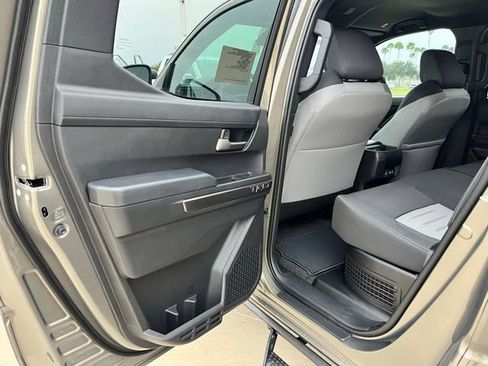 New 2026 Toyota Tacoma TRD Off-Road AWD/4WD image 17