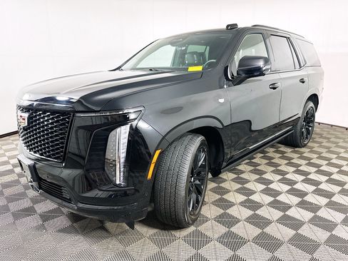 Used 2025 Cadillac Escalade Sport Platinum w/ LPO, Floor Liner Package AWD/4WD image 6