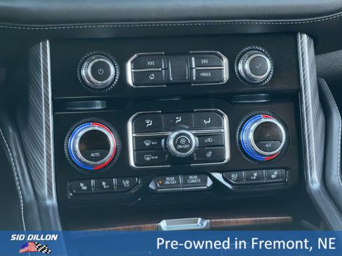 Used 2023 GMC Yukon Denali Ultimate AWD/4WD image 13