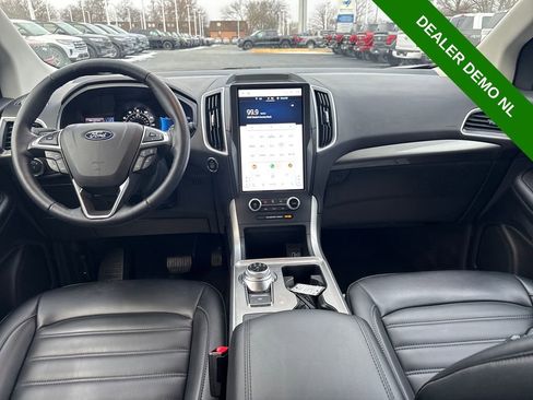 Used 2024 Ford Edge SEL w/ Convenience Package image 15
