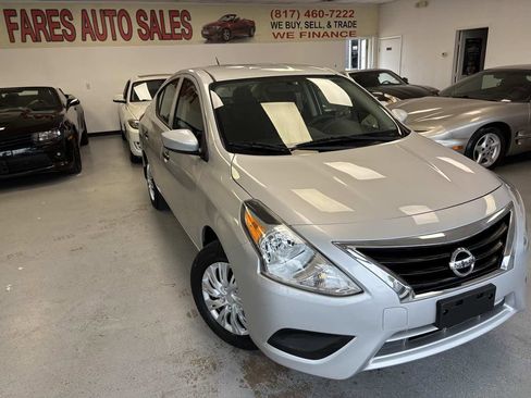 Used 2016 Nissan Versa S Plus FWD image 5