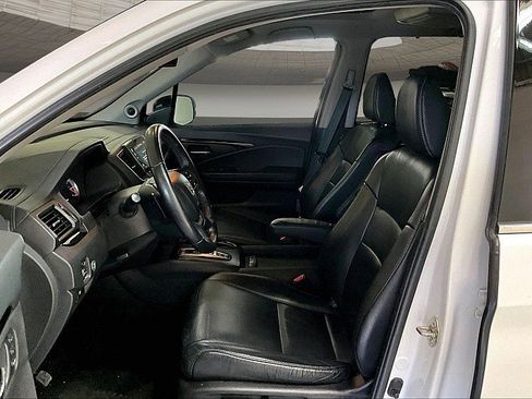 Used 2020 Honda Pilot Touring image 22