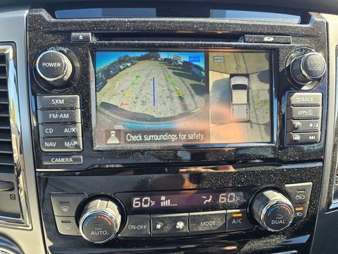 Used 2018 Nissan Titan Platinum Reserve w/ Platinum Utility Package image 13