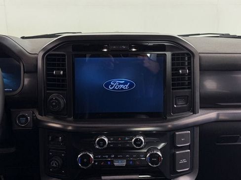 Used 2025 Ford F150 Lariat w/ Equipment Group 501A Mid image 11