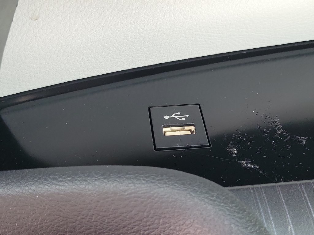Used 2025 Toyota Sienna XLE FWD image 26