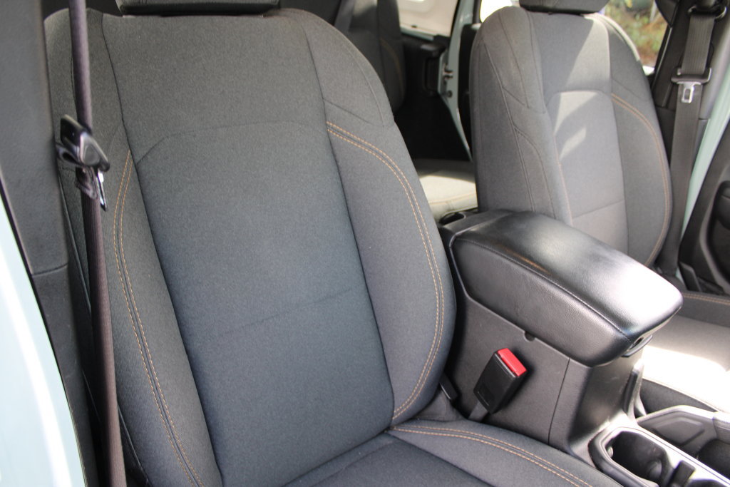 Used 2024 Jeep Wrangler Unlimited AWD/4WD image 13